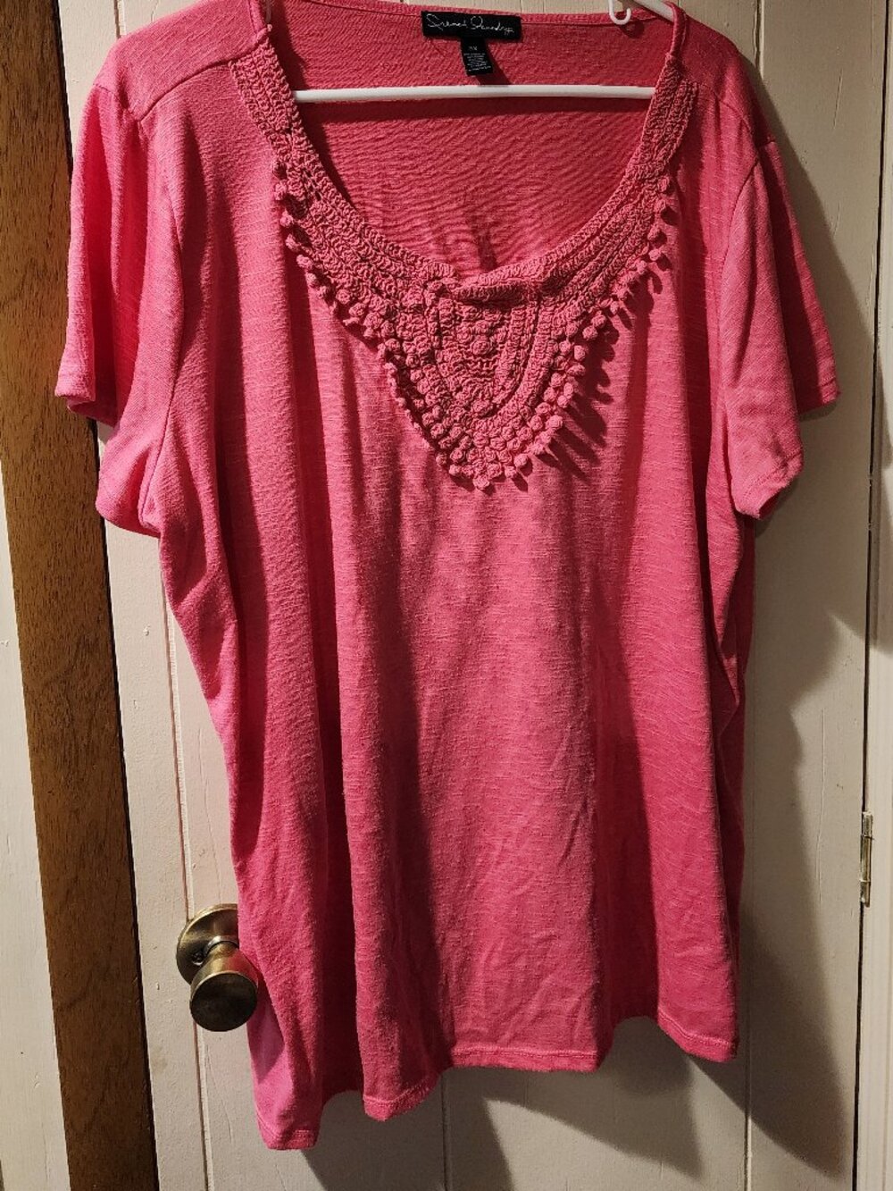 **Signature Studio Coral Pink Boho Top | Size 3X | Embroidered Neckline**